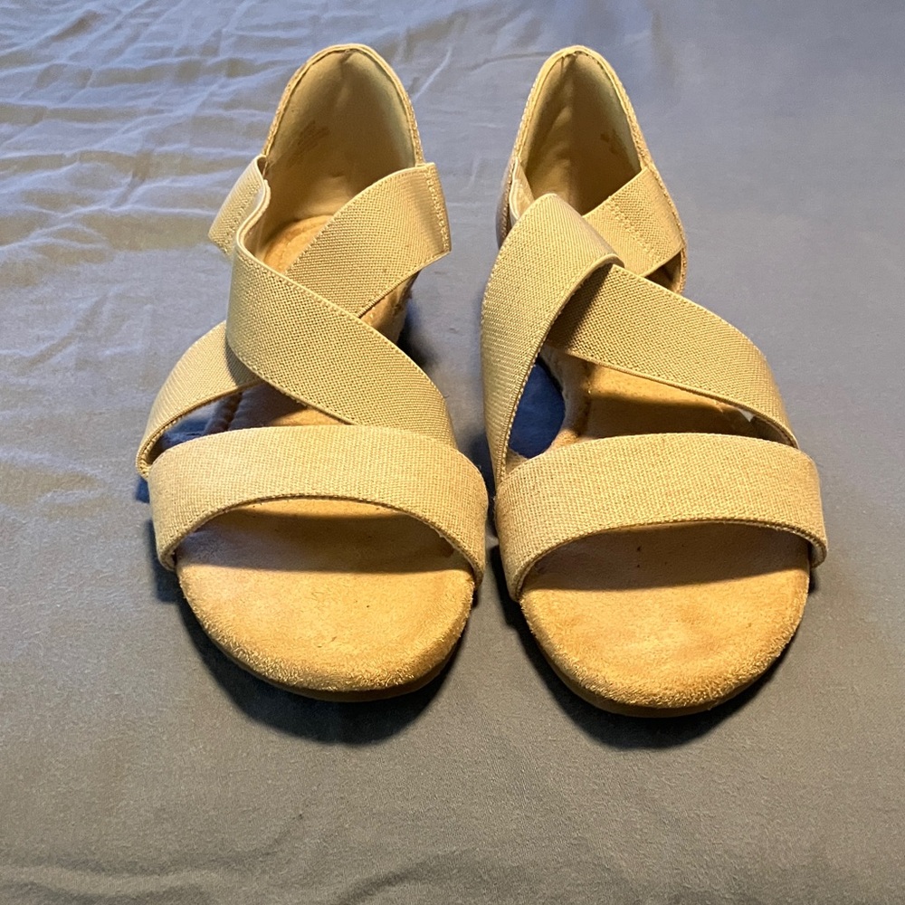 Kelly & Katie Beige Crisscross Sandals